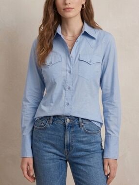 XS Club Monaco 100% Cotton Women's Light Blue Long Sleeve Button-Up Shirt